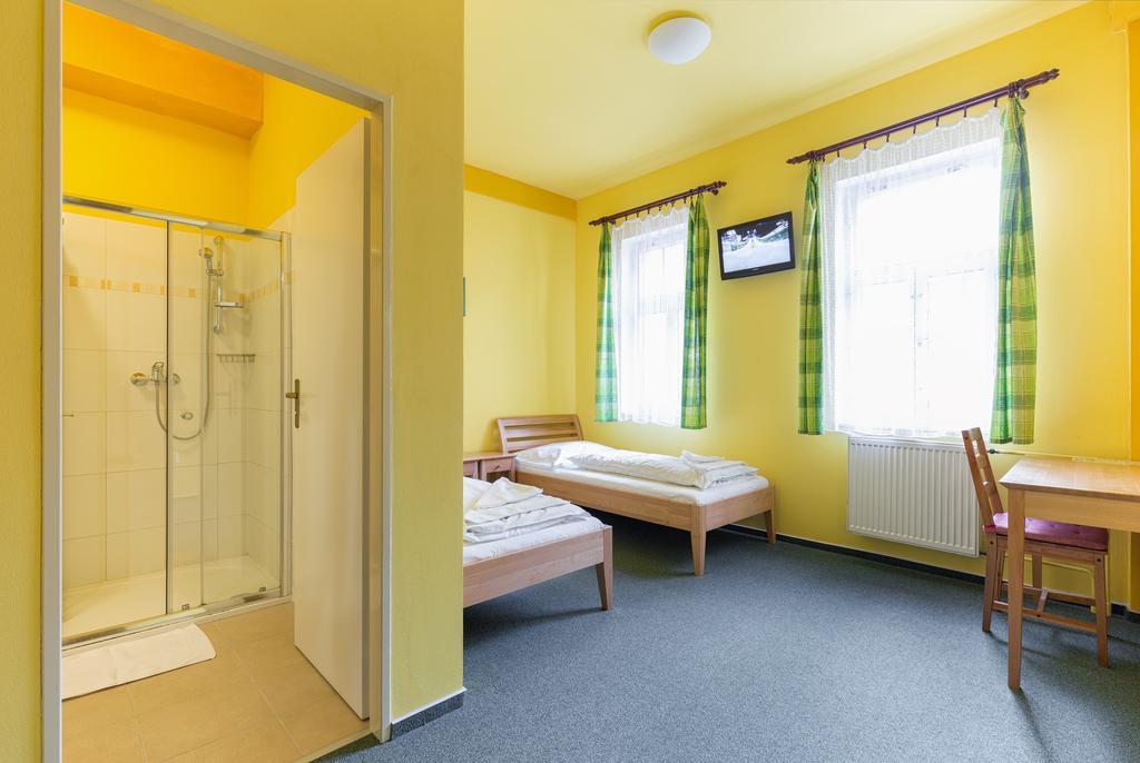 Hotel U Salzmannu プルゼニ エクステリア 写真