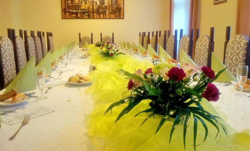 Hotel U Salzmannu プルゼニ エクステリア 写真